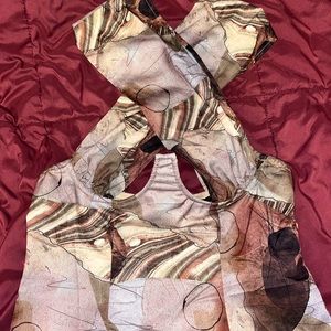 Abstract cross over top